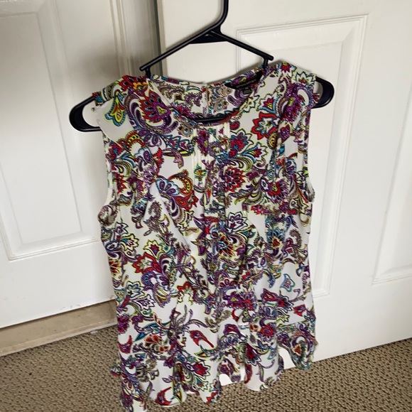 Banana republic ruffle shell - Picture 1 of 4